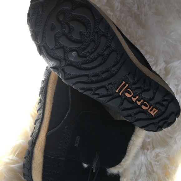 Merrell Black Winter & Rain Boots - Picture 9 of 9